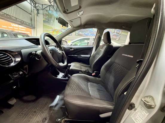 TOYOTA-ETIOS CROSS-2014