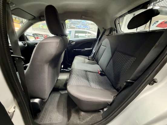 TOYOTA-ETIOS CROSS-2014