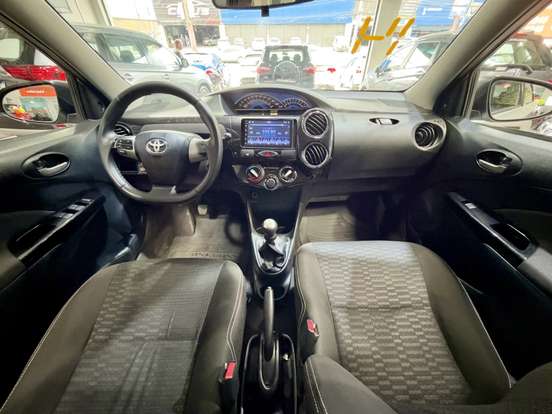 TOYOTA-ETIOS CROSS-2014