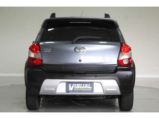TOYOTA-ETIOS CROSS-2014