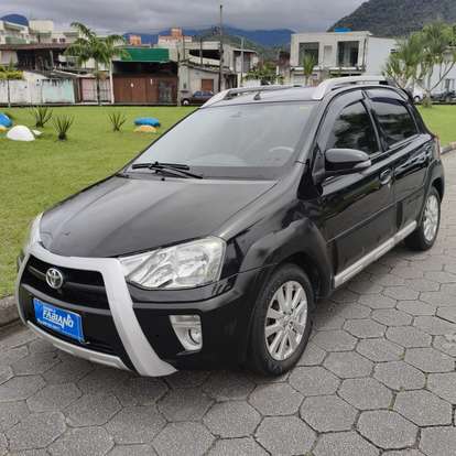 TOYOTA-ETIOS CROSS-2014