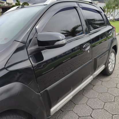 TOYOTA-ETIOS CROSS-2014