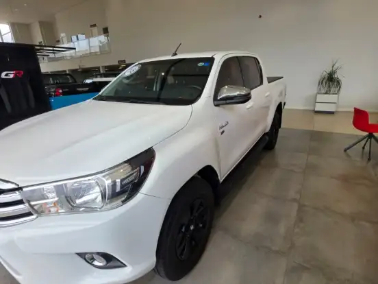 TOYOTA-HILUX-2.7 SRV 4X2 CD 16V FLEX 4P AUTOMÁTICO TOYOTA-HILUX-2017