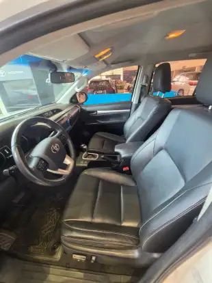 TOYOTA-HILUX-2017