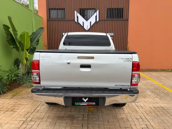 TOYOTA-HILUX-2.7 SRV 4X4 CD 16V FLEX 4P AUTOMÁTICO TOYOTA-HILUX-2014