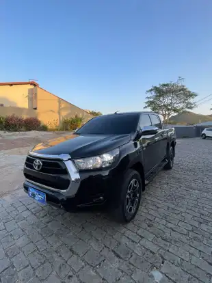 TOYOTA-HILUX-2020