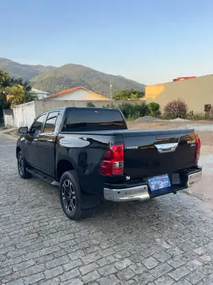 TOYOTA-HILUX-2020
