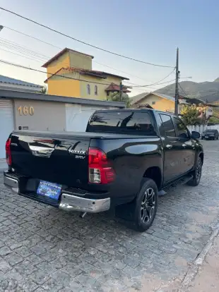 TOYOTA-HILUX-2020