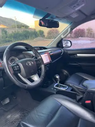TOYOTA-HILUX-2020