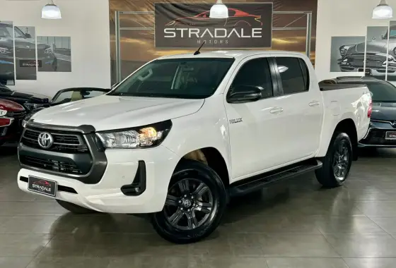 TOYOTA HILUX 2.8 D-4D TURBO DIESEL CD SR 4X4 AUTOMÁTICO