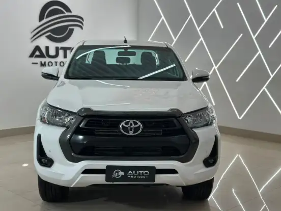 TOYOTA-HILUX-2.8 D-4D TURBO DIESEL CD SR 4X4 AUTOMÁTICO TOYOTA-HILUX-2022