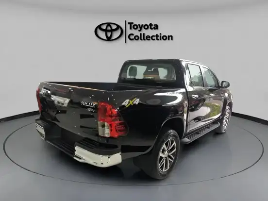 TOYOTA-HILUX-2025