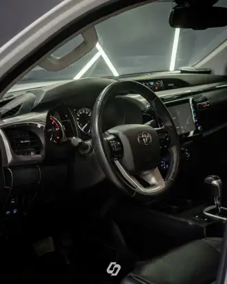 TOYOTA-HILUX-2.8 D-4D TURBO DIESEL CD SRX 4X4 AUTOMÁTICO TOYOTA-HILUX-2022