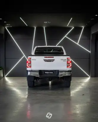 TOYOTA-HILUX-2.8 D-4D TURBO DIESEL CD SRX 4X4 AUTOMÁTICO TOYOTA-HILUX-2022
