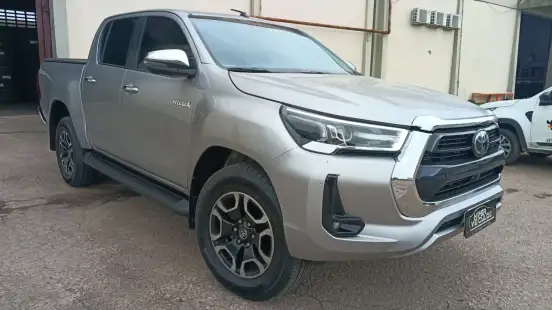 TOYOTA-HILUX-2022