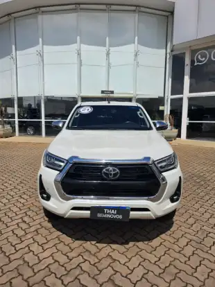 TOYOTA-HILUX-2020