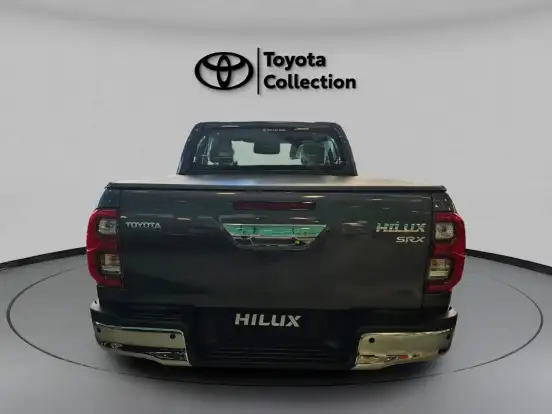 TOYOTA-HILUX-2.8 D-4D TURBO DIESEL CD SRX 4X4 AUTOMÁTICO TOYOTA-HILUX-2025
