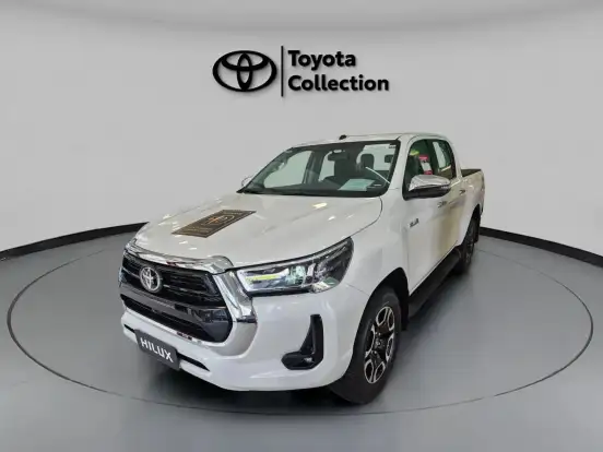 TOYOTA-HILUX-2.8 D-4D TURBO DIESEL CD SRX 4X4 AUTOMÁTICO TOYOTA-HILUX-2025
