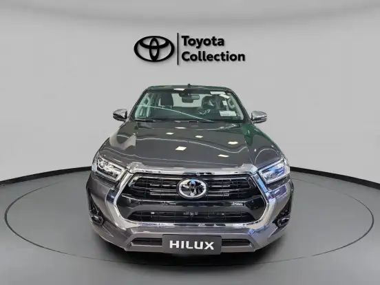 TOYOTA-HILUX-2.8 D-4D TURBO DIESEL CD SRX 4X4 AUTOMÁTICO TOYOTA-HILUX-2025