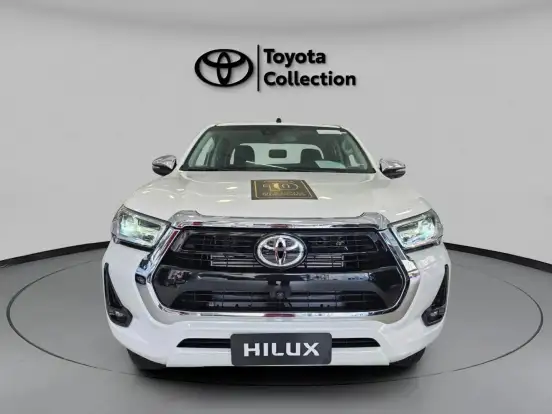 TOYOTA-HILUX-2025