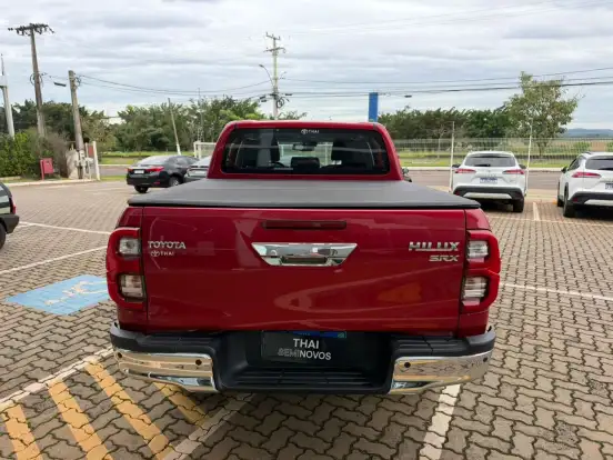 TOYOTA-HILUX-2.8 D-4D TURBO DIESEL CD SRX 4X4 AUTOMÁTICO TOYOTA-HILUX-2021