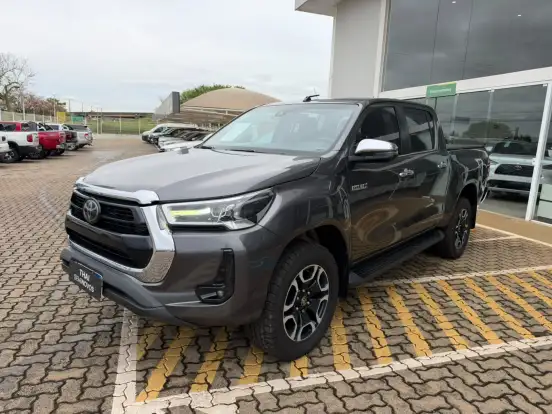 TOYOTA-HILUX-2.8 D-4D TURBO DIESEL CD SRX 4X4 AUTOMÁTICO TOYOTA-HILUX-2021