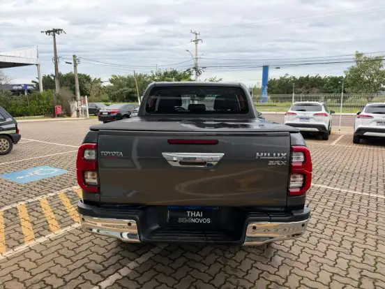 TOYOTA-HILUX-2.8 D-4D TURBO DIESEL CD SRX 4X4 AUTOMÁTICO TOYOTA-HILUX-2021