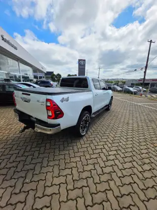 TOYOTA-HILUX-2020