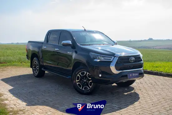 TOYOTA-HILUX-2021