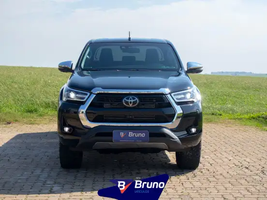 TOYOTA-HILUX-2.8 D-4D TURBO DIESEL CD SRX 4X4 AUTOMÁTICO TOYOTA-HILUX-2021