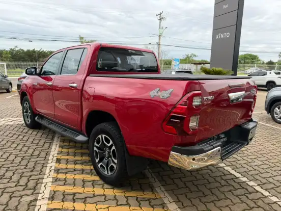 TOYOTA-HILUX-2.8 D-4D TURBO DIESEL CD SRX 4X4 AUTOMÁTICO TOYOTA-HILUX-2021