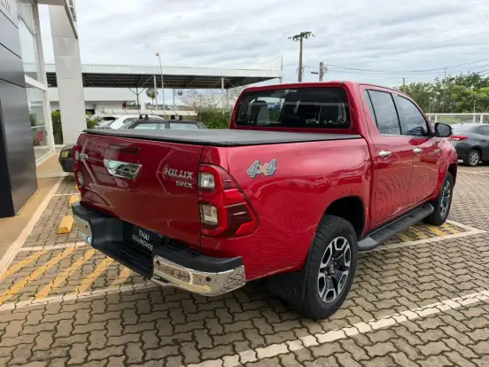 TOYOTA-HILUX-2.8 D-4D TURBO DIESEL CD SRX 4X4 AUTOMÁTICO TOYOTA-HILUX-2021