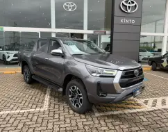 TOYOTA HILUX 2.8 D-4D TURBO DIESEL CD SRX 4X4 AUTOMÁTICO TOYOTA HILUX 2.8 D-4D TURBO DIESEL CD SRX 4X4 AUTOMÁTICO