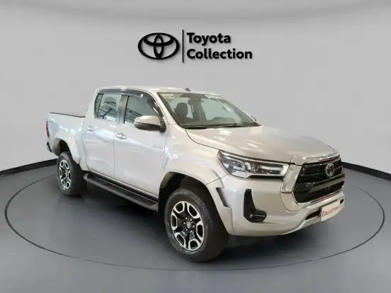 TOYOTA-HILUX-2.8 D-4D TURBO DIESEL CD SRX PLUS 4X4 AUTOMÁTICO TOYOTA-HILUX-2025