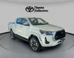 TOYOTA HILUX 2.8 D-4D TURBO DIESEL CD SRX PLUS 4X4 AUTOMÁTICO TOYOTA HILUX 2.8 D-4D TURBO DIESEL CD SRX PLUS 4X4 AUTOMÁTICO