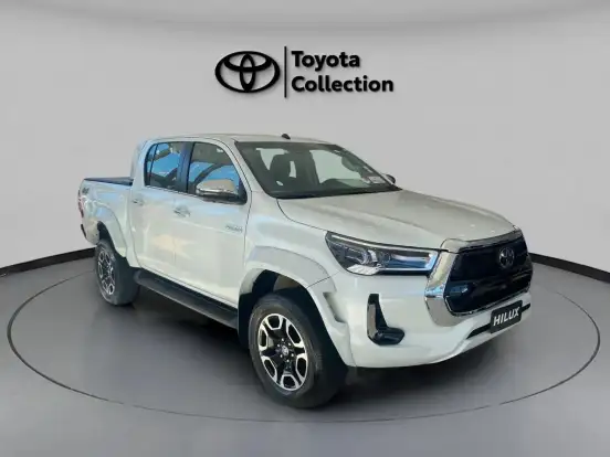 TOYOTA-HILUX-2.8 D-4D TURBO DIESEL CD SRX PLUS 4X4 AUTOMÁTICO TOYOTA-HILUX-2025
