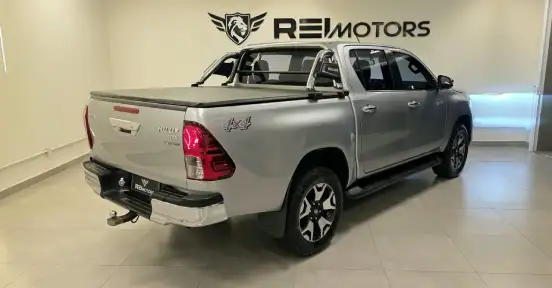 TOYOTA-HILUX-2020