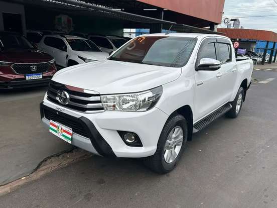 TOYOTA-HILUX-2016