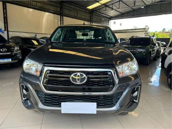 TOYOTA-HILUX-2018