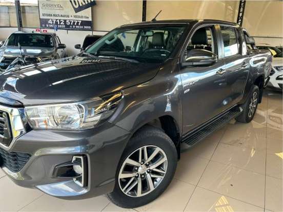 TOYOTA-HILUX-2018