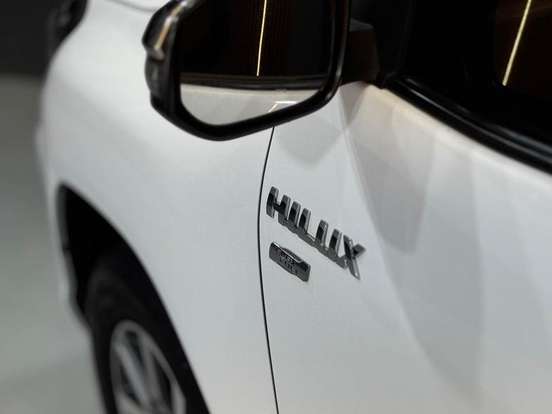 TOYOTA-HILUX-2.7 SRV 4X2 CD 16V FLEX 4P AUTOMÁTICO TOYOTA-HILUX-2019
