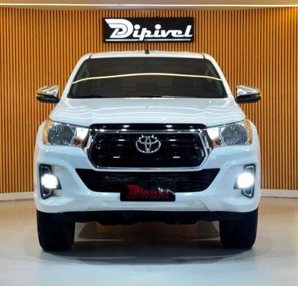TOYOTA-HILUX-2019
