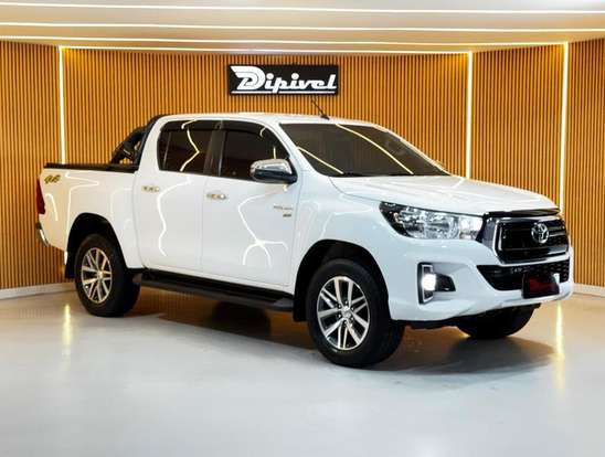 TOYOTA-HILUX-2019