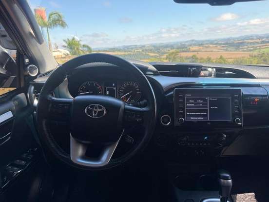 TOYOTA-HILUX-2.8 D-4D TURBO DIESEL CD CONQUEST 4X4 AUTOMÁTICO TOYOTA-HILUX-2023