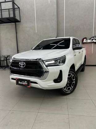 TOYOTA-HILUX-2024