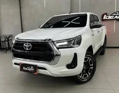 TOYOTA HILUX 2.8 D-4D TURBO DIESEL CD SRV 4X4 AUTOMÁTICO TOYOTA HILUX 2.8 D-4D TURBO DIESEL CD SRV 4X4 AUTOMÁTICO