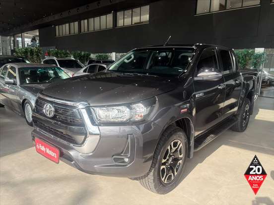 TOYOTA-HILUX-2.8 D-4D TURBO DIESEL CD SRV 4X4 AUTOMÁTICO TOYOTA-HILUX-2023
