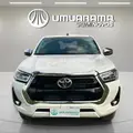 TOYOTA HILUX 2.8 D-4D TURBO DIESEL CD SRV 4X4 AUTOMÁTICO TOYOTA HILUX 2.8 D-4D TURBO DIESEL CD SRV 4X4 AUTOMÁTICO