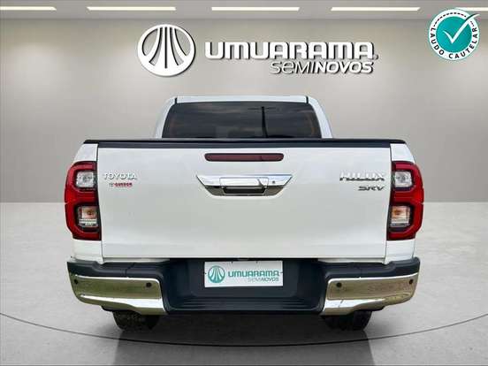 TOYOTA-HILUX-2024