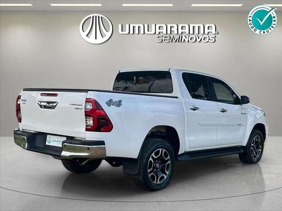 TOYOTA-HILUX-2024